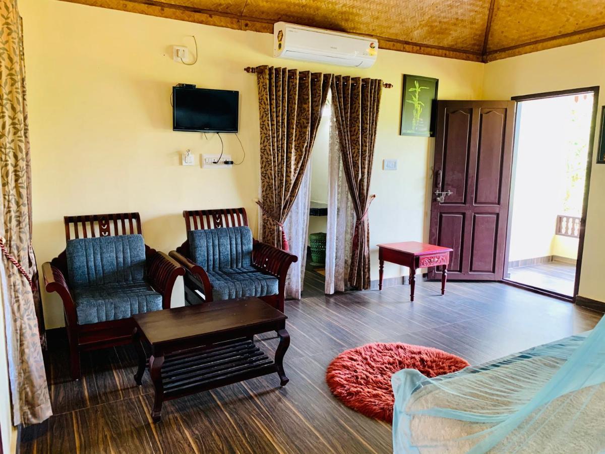 Maadathil Cottages Varkala Exterior foto