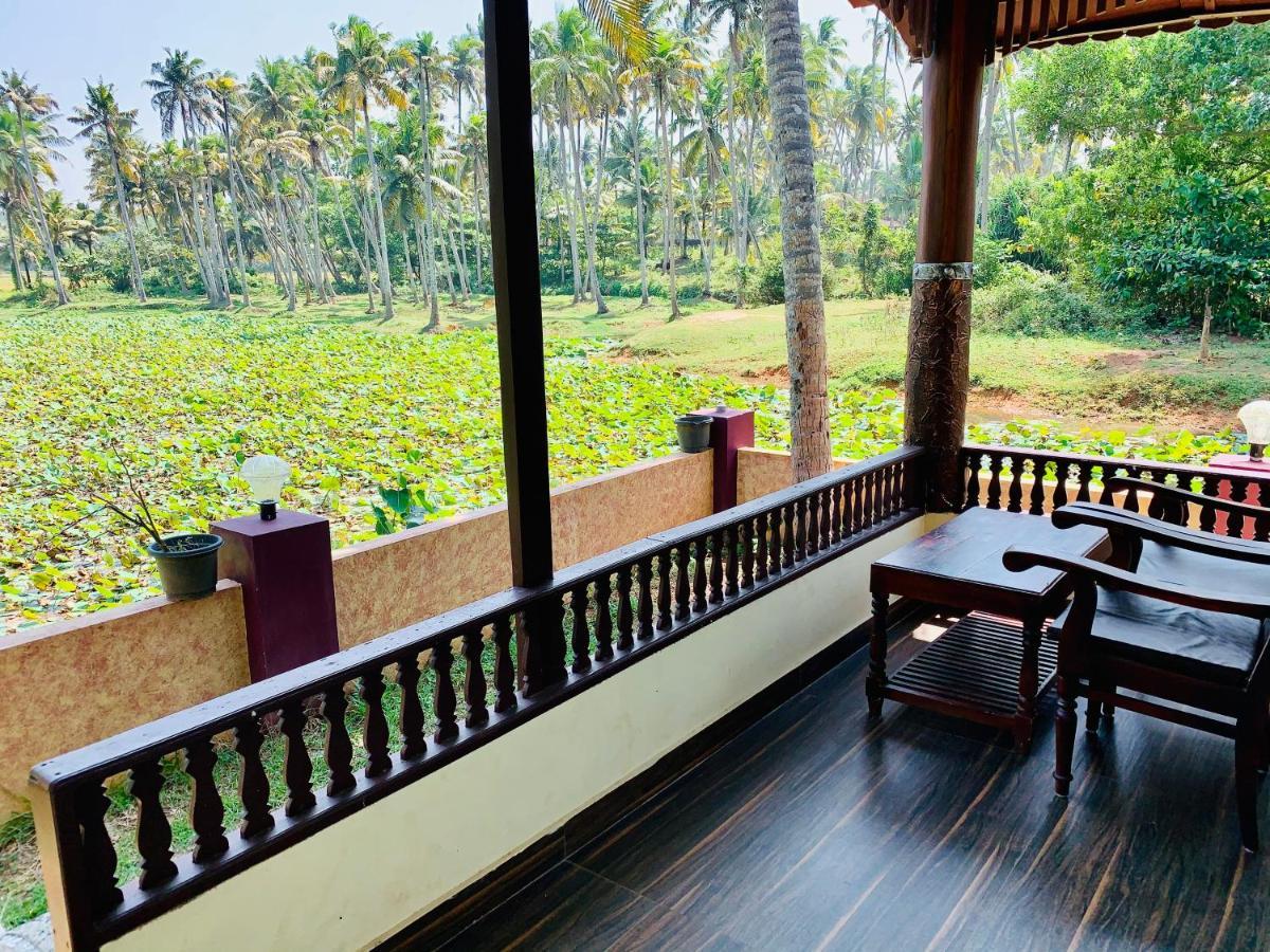 Maadathil Cottages Varkala Exterior foto